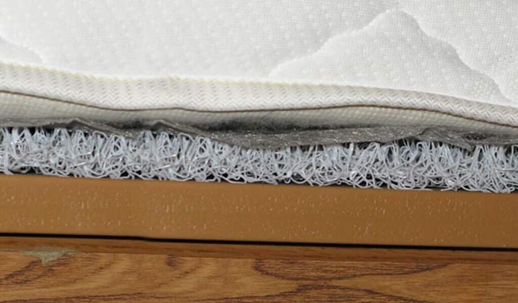 aireflow-moisture-mattress-2-compressed